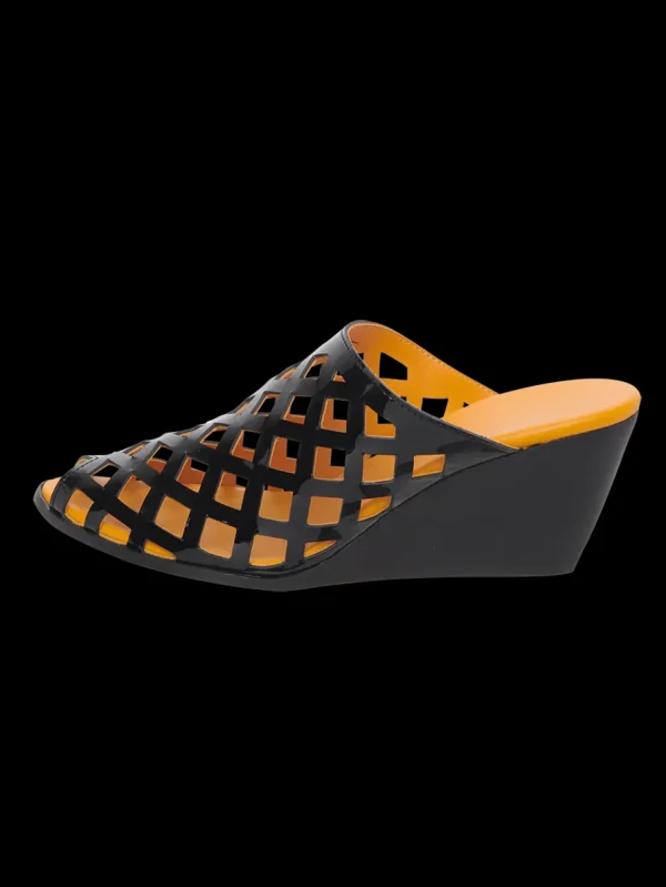 womens_egahya_slippers_sh_1.webp Arche Women's Egahya Slippers Shoes - 1 Available Color From 35 To 42 -
